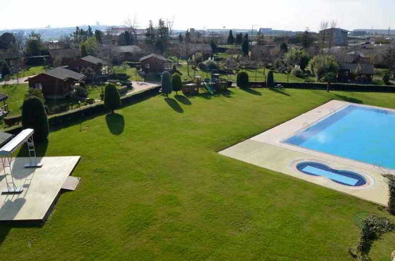 Pool
Pool
di Life Port Hotel Istanbul