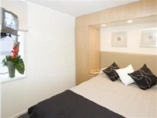 Room
Room
di Quest On Johnston