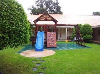 Sports and Entertainment
Sports and Entertainment
di Court Meridian Hotel And Suites