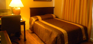 Room
Room
di Court Meridian Hotel And Suites