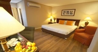 Room
Room
di Court Meridian Hotel And Suites