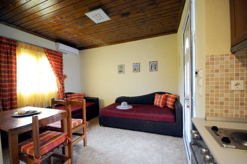 Room
Room
di Haus Platanos