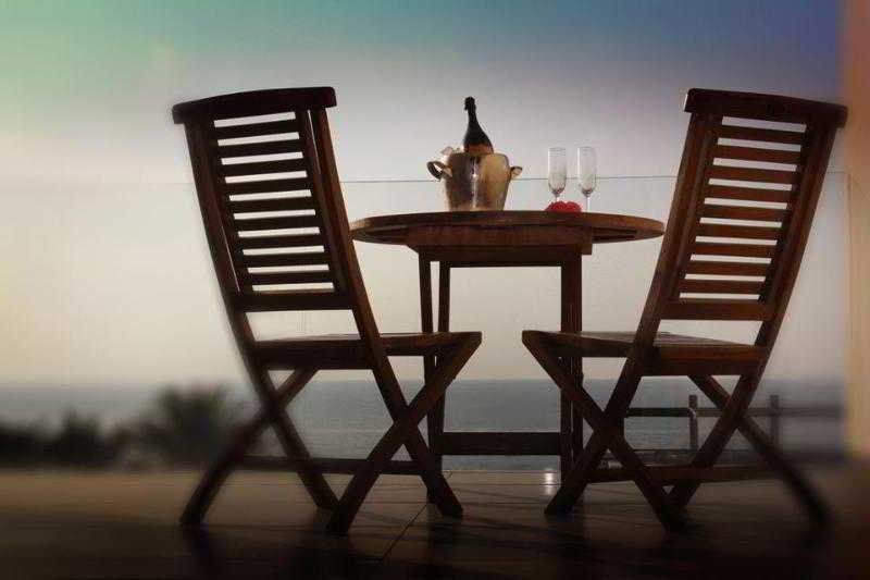 Restaurant
Restaurant
di Warwick Pangea Beach Resort & SPA