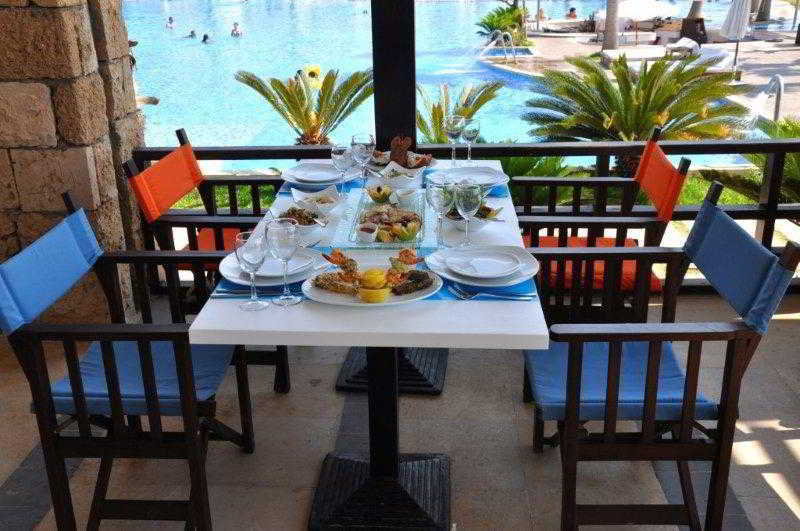 Restaurant
Restaurant
di Warwick Pangea Beach Resort & SPA