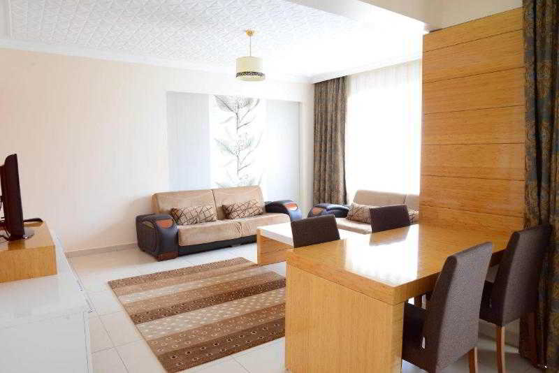 Room
Room
di Grand Ozgul Thermal Holiday Village