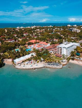Coral Beach Hotel Dar es Salaam image 1