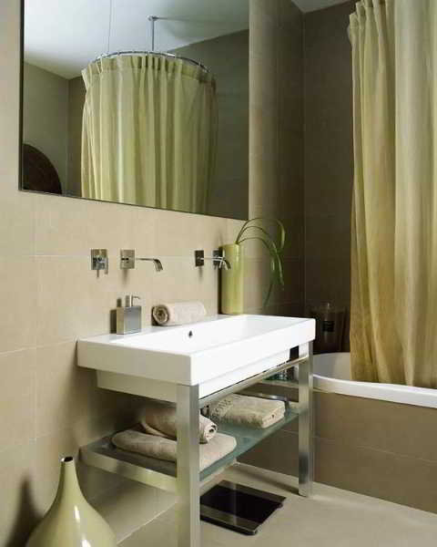 Room
Room
di Valencia Luxury Baja Apartment