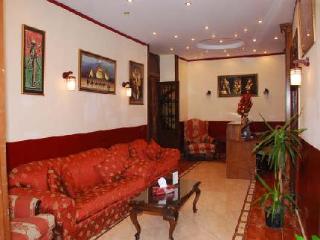 General view
General view
di Cairo Inn