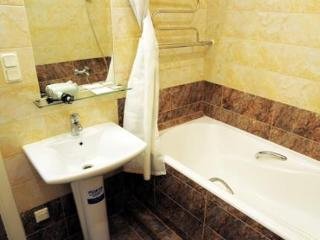 Room
Room
di Fontanka Deluxe