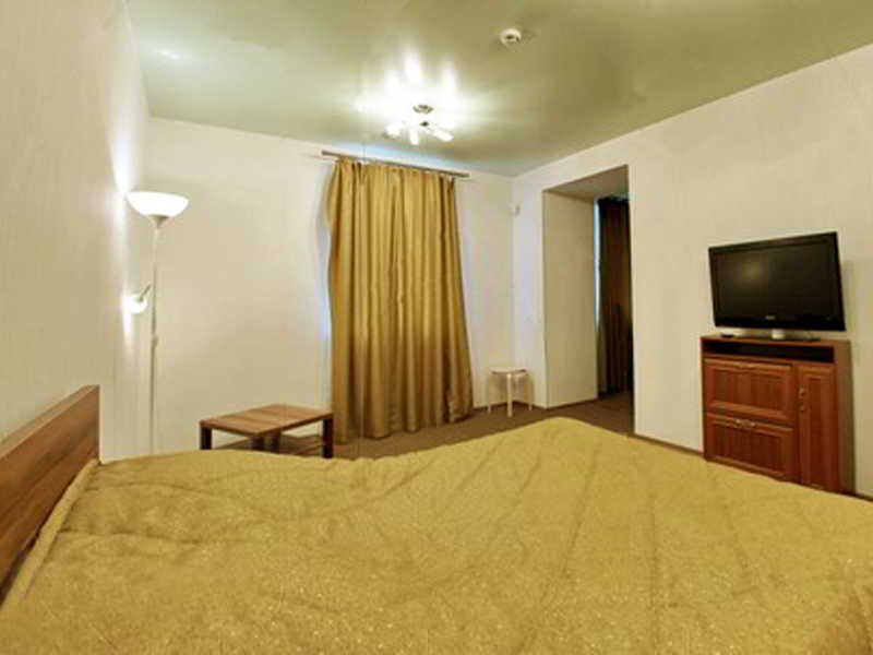 Room
Room
di Svarog Film Hotel