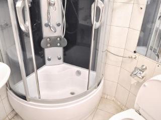 Room
Room
di Serviced Apartment Polyanka