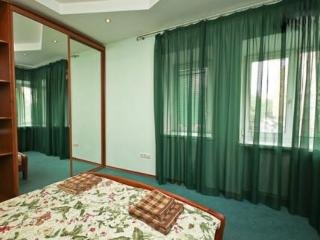 Room
Room
di Kremlin Deluxe