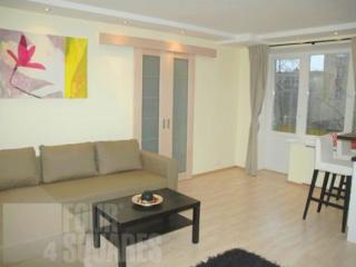 Room
Room
di Serviced Apartment Kondratievskiy