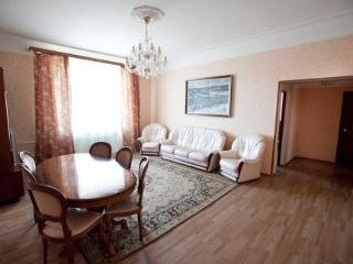 Room
Room
di Ministry Deluxe