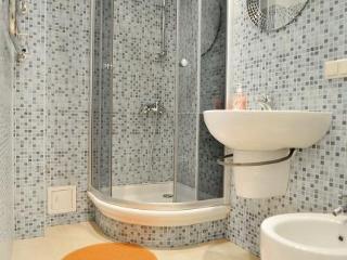 Room
Room
di Serviced Apartment Voznesenskiy