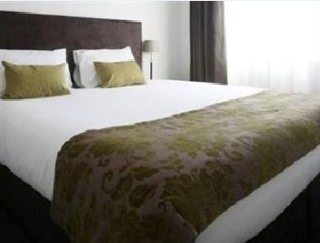 Room
Room
di Quest Albany