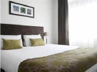 Room
Room
di Quest Albany