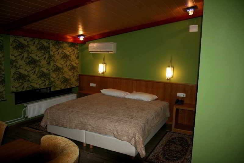 Room
Room
di Lirak Hotel