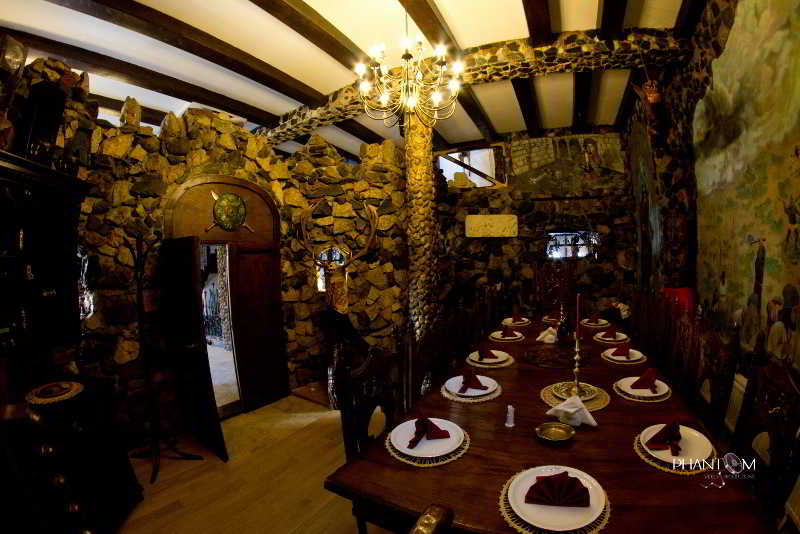 Restaurant
Restaurant
di Hunter Prince Castle & Dracula