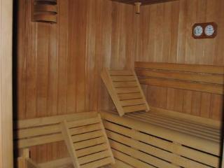 Sports and Entertainment
Sports and Entertainment
di Monaco Sport Hotel