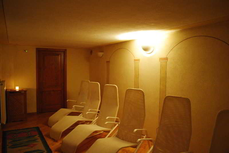 Sports and Entertainment
Sports and Entertainment
di Monaco Sport Hotel