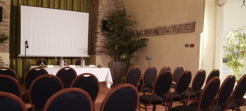 Conferences
Conferences
di Relais Corte Cavalli