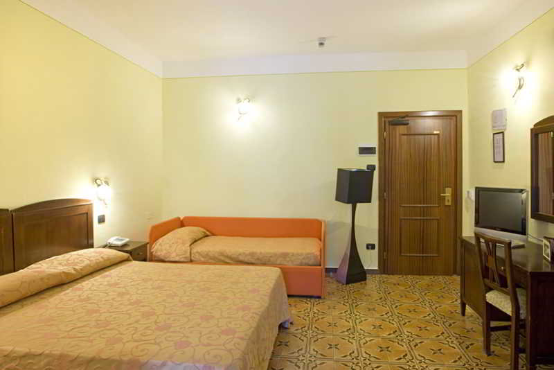 Room
Room
di La Pineta Park Hotel