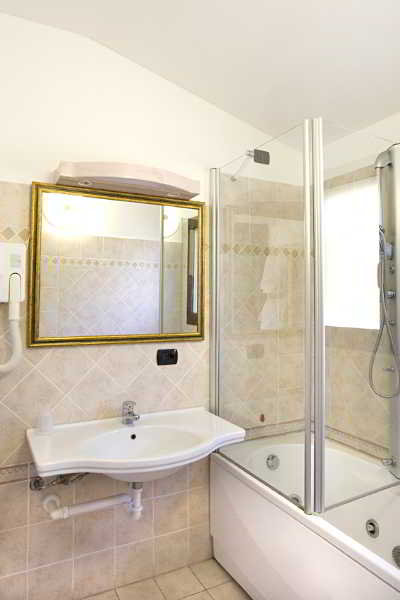 Room
Room
di La Pineta Park Hotel