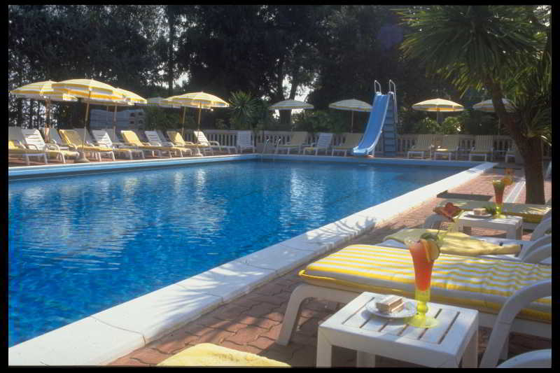 Pool
Pool
di Hotel La Riserva Di Castel Dappio