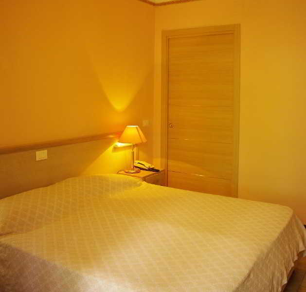 Room
Room
di Hotel Delle Rose