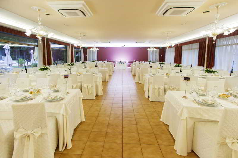 Restaurant
Restaurant
di Villa Pigna