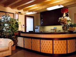 General view
General view
di Hotel & Residence Roma