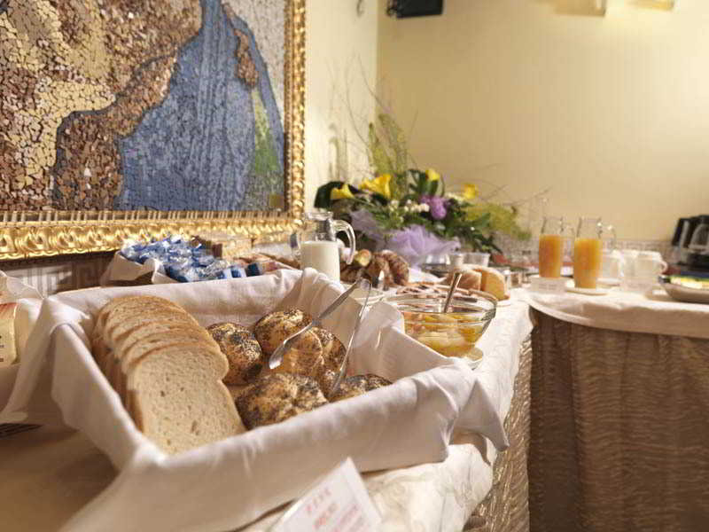 Bar
Bar
di Hotel & Residence Roma