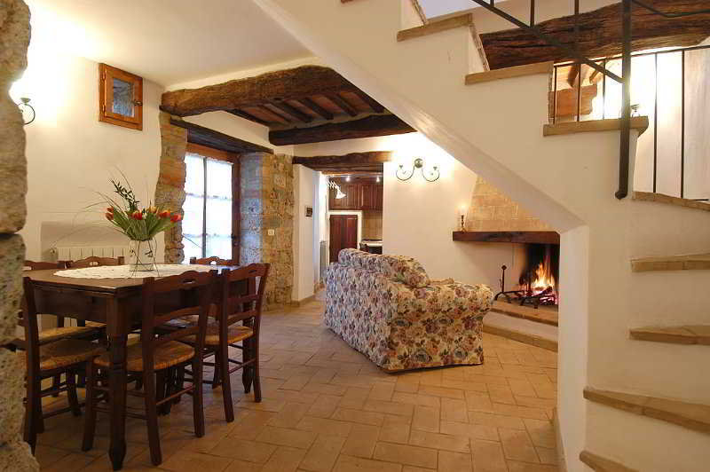 Lobby
Lobby
di Castello Di Tocchi - App. Leccio