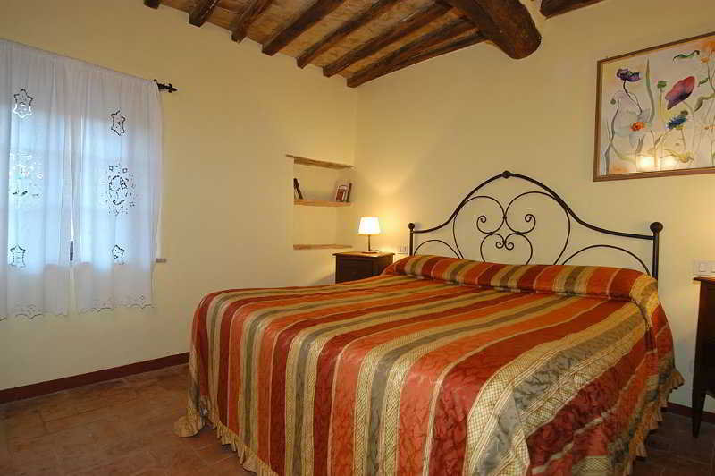 Room
Room
di Castello Di Tocchi - App. Leccio