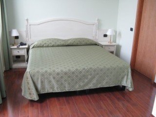 Room
Room
di International Hotel