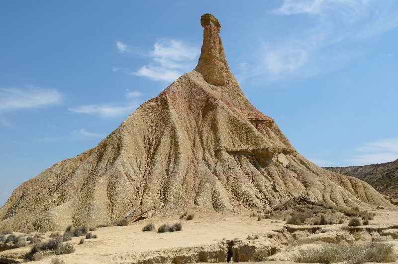 Sports and Entertainment
Sports and Entertainment
di Hospederia De Alesves