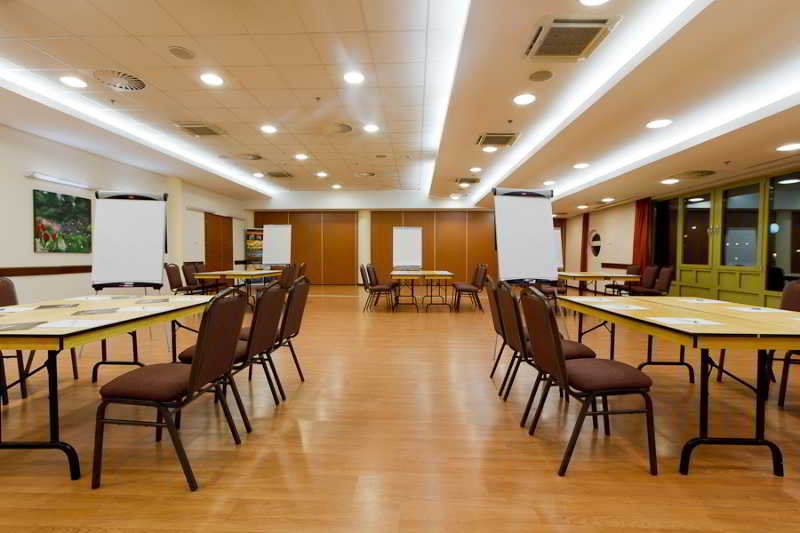 Conferences
 di Hotel Karos Spa