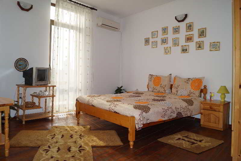 Room
Room
di Hotel Stambolov