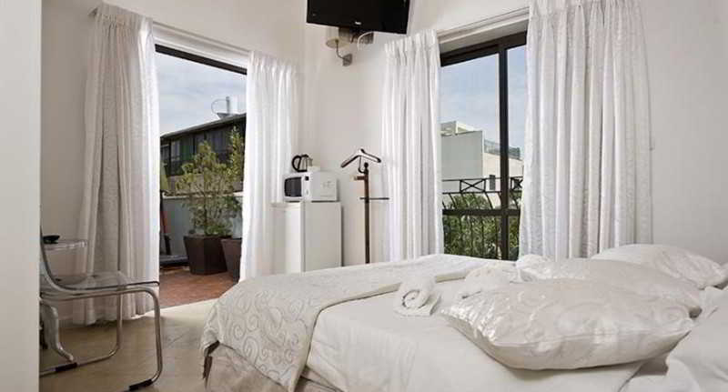 Room
Room
di Eden House Apartments and Suites