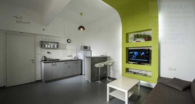 Room
Room
di Eden House Apartments and Suites