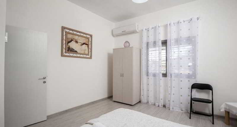 Room
Room
di Eden House Apartments and Suites