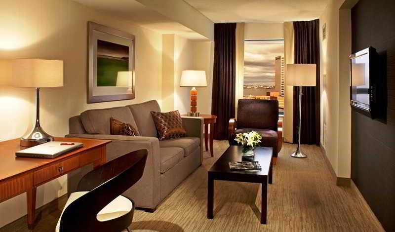 Room
 di Cambridge Suites Hotel