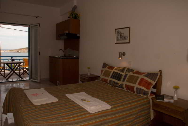 Room
Room
di Athina Apts & Studios
