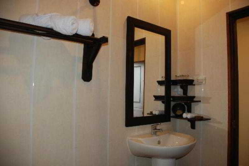 Room
Room
di Luang Prabang Legend