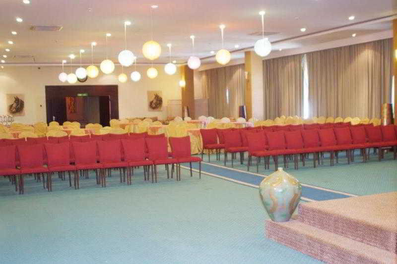 Conferences
Conferences
di Golden Tulip Qasr Al Baha