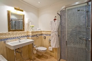 Room
Room
di Golden Triangle Hotel