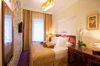 Room
Room
di Golden Triangle Hotel