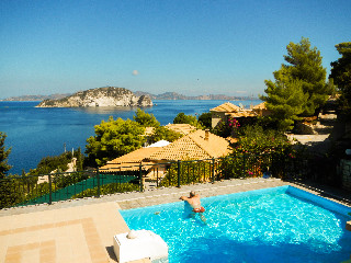 Pool
Pool
di Villas Cavo Marathia I