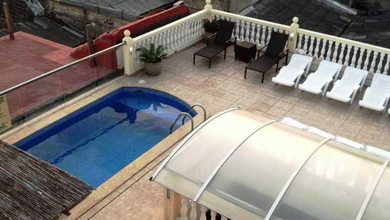 Pool
Pool
di Hotel Innova Lee